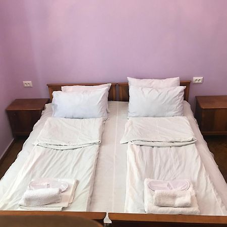 Wooden Museum Hotel Kutaisi Ngoại thất bức ảnh