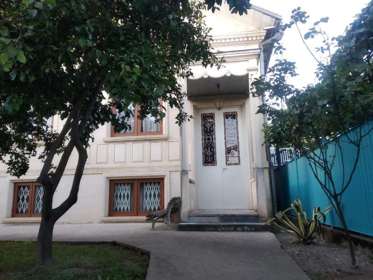Wooden Museum Hotel Kutaisi Ngoại thất bức ảnh